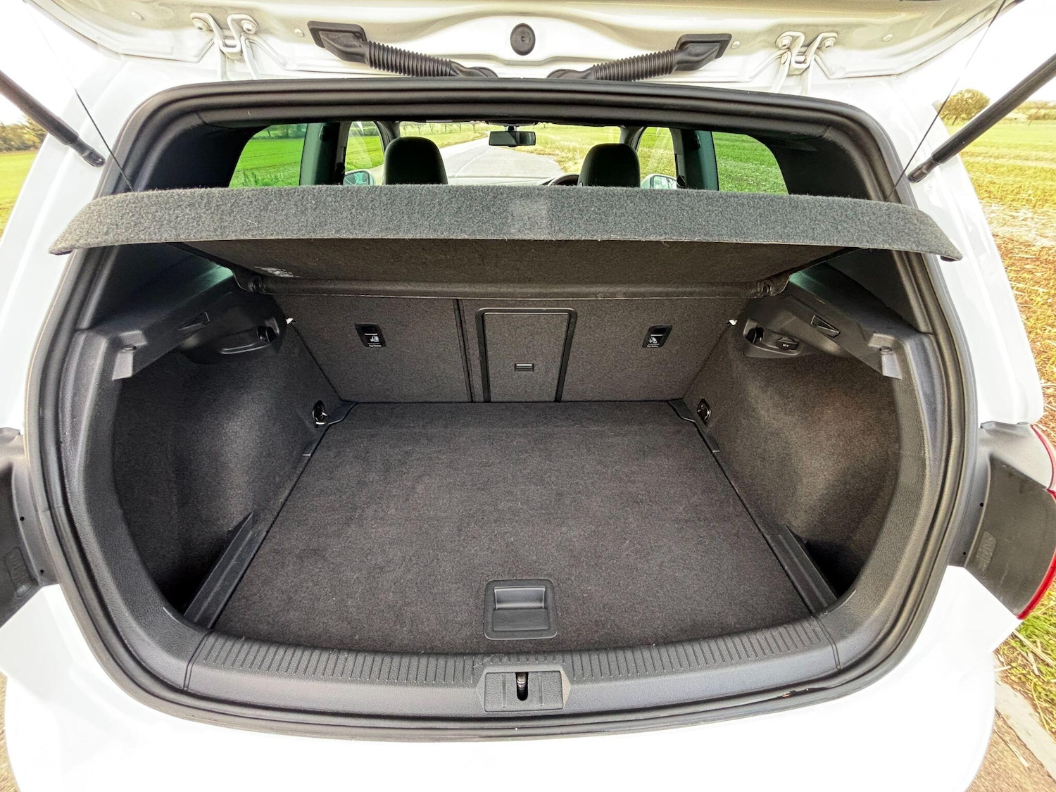 Used Volkswagen Golf 2016 for sale - 76398000: Photo 30