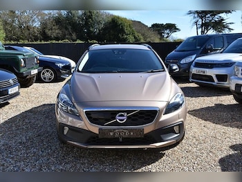 Used Volvo V40 2014 for sale - 78316132: Photo