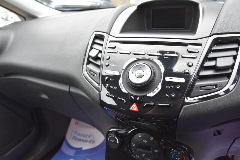 Used Ford Fiesta 2014 for sale - 76582974: Photo 23