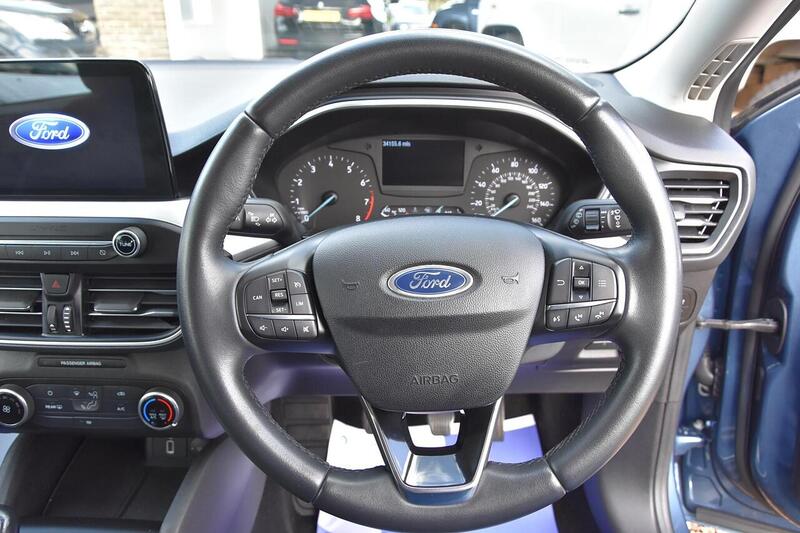 Used Ford Focus 2019 for sale - 76380180: Photo 15