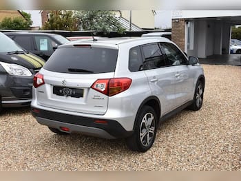 Used Suzuki Vitara 2017 for sale - 79804341: Photo