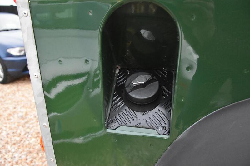 Used Land Rover Defender 2009 for sale - 77129158: Photo 15