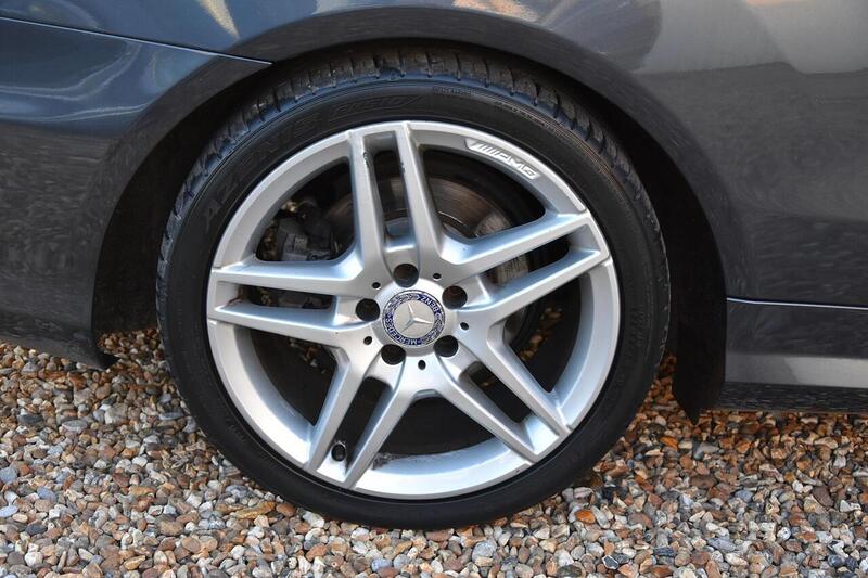 Used Mercedes-Benz E Class 2014 for sale - 77080614: Photo 11