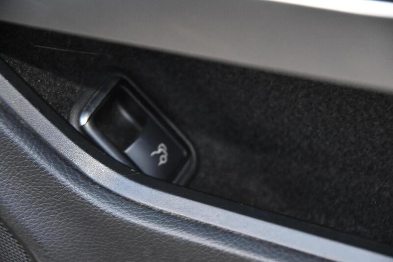 Used Mercedes-Benz E Class 2014 for sale - 77080614: Photo 38