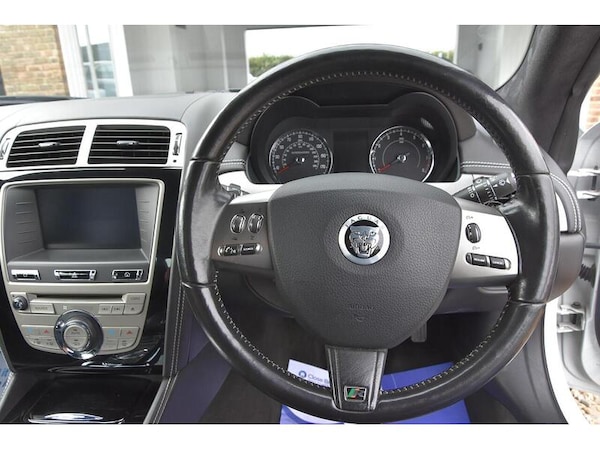 Used Jaguar XKR 2011 for sale - 75639751: Photo 16