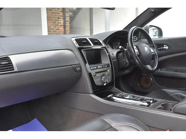 Used Jaguar XKR 2011 for sale - 75639751: Photo 20