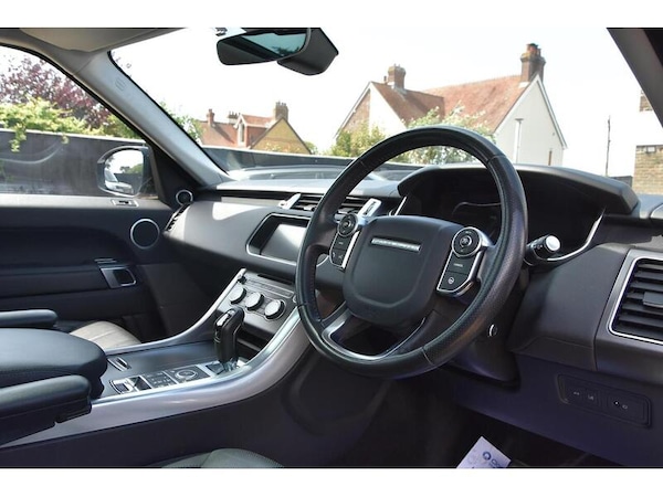 Used Land Rover Range Rover Sport 2017 for sale - 75639749: Photo 15