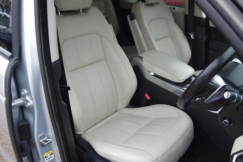 Used Land Rover Range Rover Sport 2018 for sale - 76884510: Photo 18