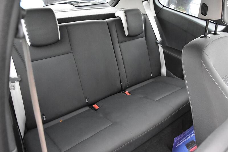 Used Renault Clio 2012 for sale - 76720009: Photo 19