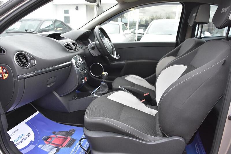 Used Renault Clio 2012 for sale - 76720009: Photo 22