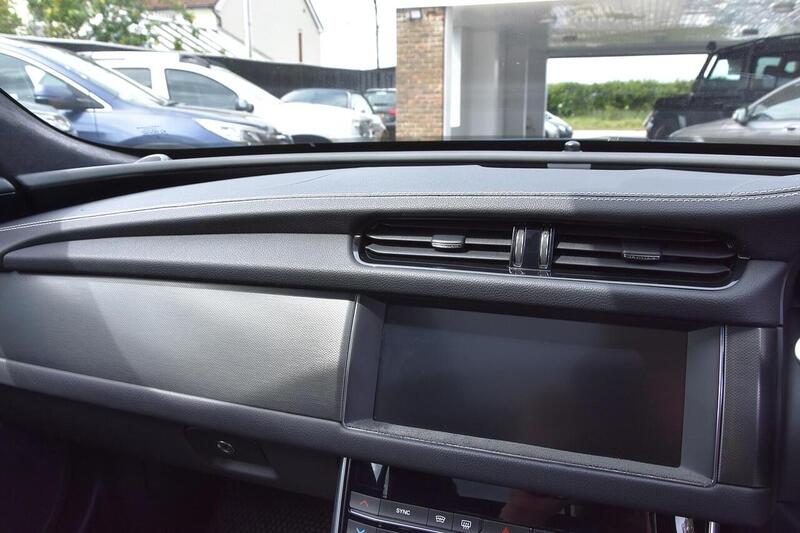 Used Jaguar XF 2019 for sale - 76171071: Photo 13