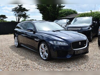 Used Jaguar XF 2019 for sale - 76171071: Photo 3