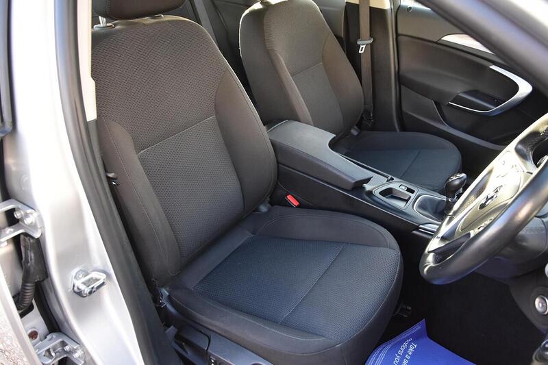 Used Vauxhall Insignia 2015 for sale - 76845882: Photo 12