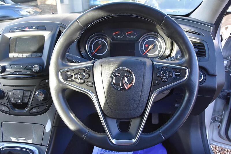 Used Vauxhall Insignia 2015 for sale - 76845882: Photo 14