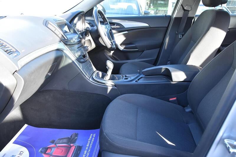 Used Vauxhall Insignia 2015 for sale - 76845882: Photo 17