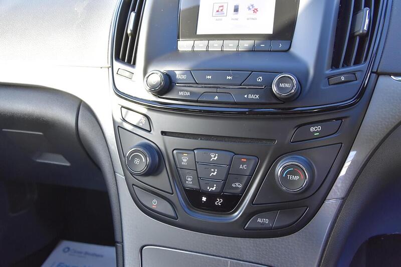 Used Vauxhall Insignia 2015 for sale - 76845882: Photo 21