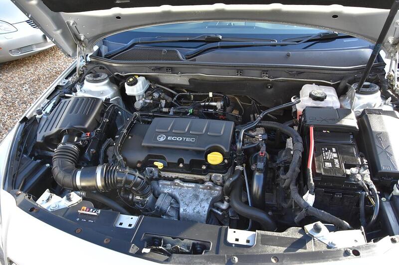 Used Vauxhall Insignia 2015 for sale - 76845882: Photo 25