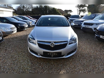 Used Vauxhall Insignia 2015 for sale - 76845882: Photo