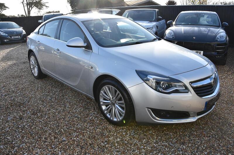 Used Vauxhall Insignia 2015 for sale - 76845882: Photo 3