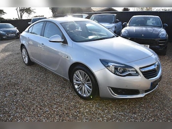 Used Vauxhall Insignia 2015 for sale - 76845882: Photo