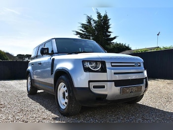 Used Land Rover Defender 2020 for sale - 78715330: Photo