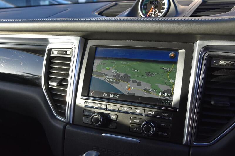 Used Porsche Macan 2014 for sale - 76821234: Photo 32