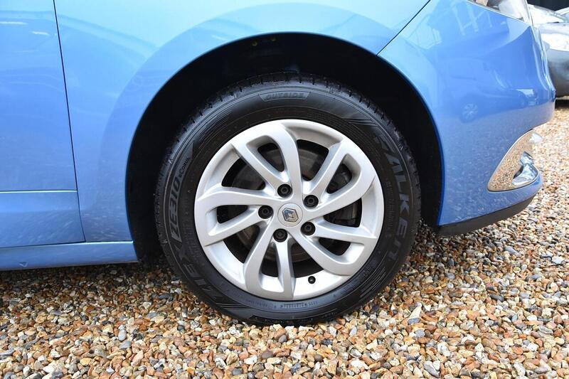 Used Renault Scenic 2012 for sale - 76808342: Photo 11