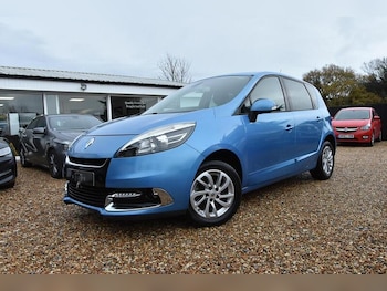 1.6 VVT Dynamique TomTom Euro 5 5dr