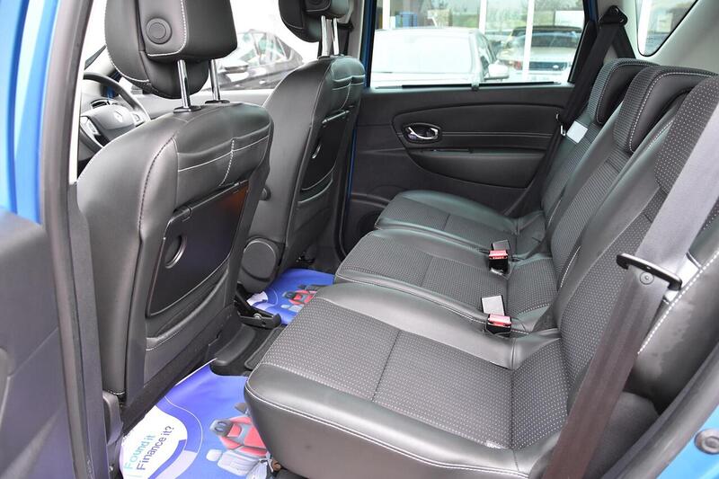 Used Renault Scenic 2012 for sale - 76808342: Photo 22