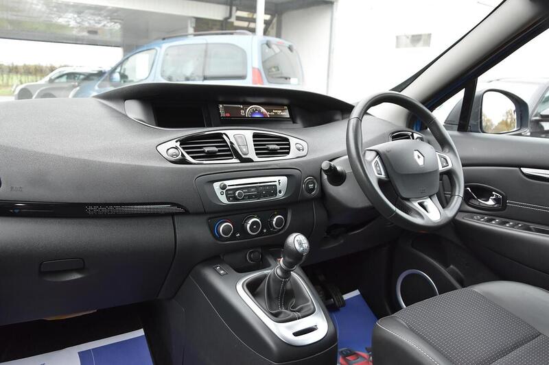 Used Renault Scenic 2012 for sale - 76808342: Photo 24