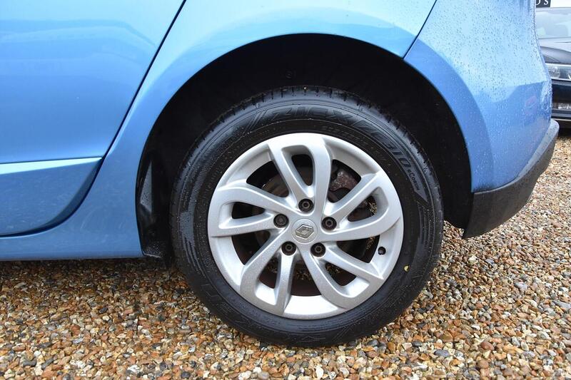 Used Renault Scenic 2012 for sale - 76808342: Photo 9