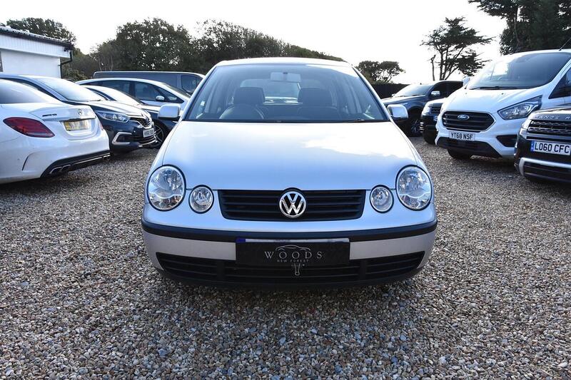 Used Volkswagen Polo 2002 for sale - 76364438: Photo 2