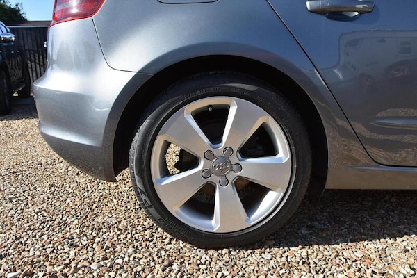 Used Audi A3 2015 for sale - 76157777: Photo 9