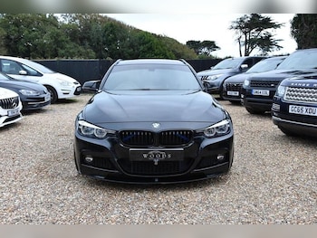 Used BMW 3 Series 2018 for sale - 76280504: Photo