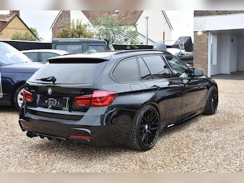 Used BMW 3 Series 2018 for sale - 76280504: Photo