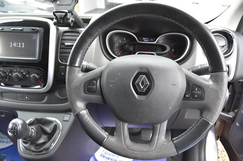 Used Renault Trafic 2018 for sale - 77792603: Photo 11