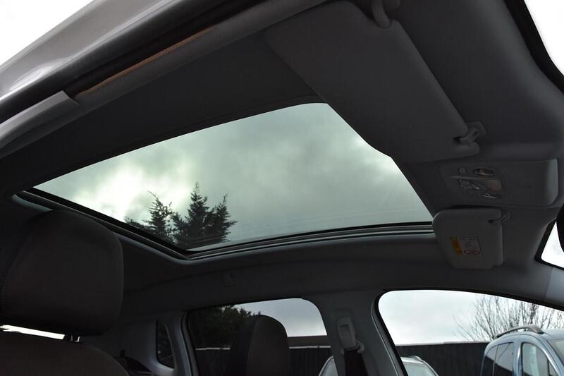 Used Peugeot 2008 2016 for sale - 77213057: Photo 32