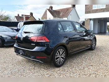 Used Volkswagen Golf 2019 for sale - 78715288: Photo