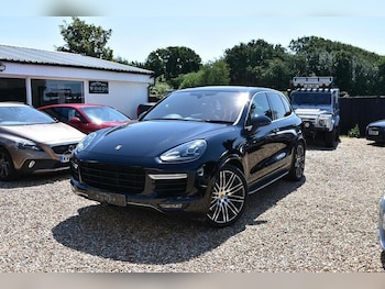 Used Porsche Cayenne 2015 for sale - 79434344: Photo
