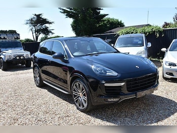 Used Porsche Cayenne 2015 for sale - 79434344: Photo