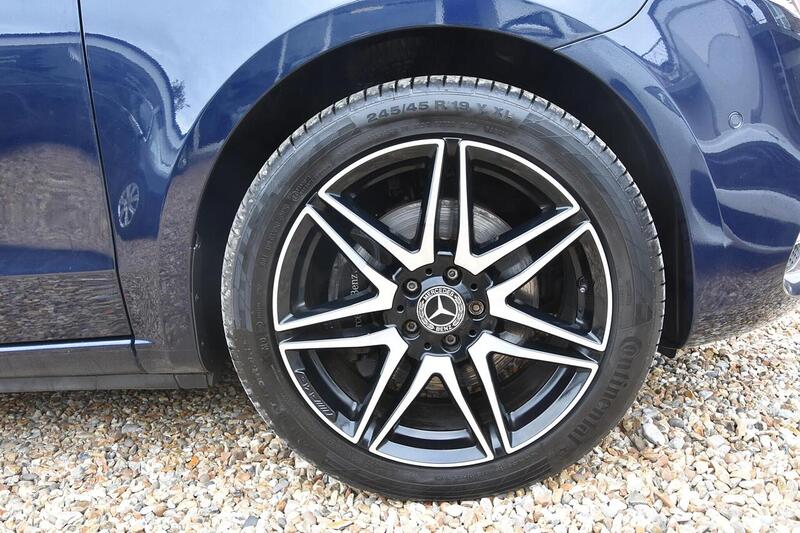 Used Mercedes-Benz V-Class 2019 for sale - 77744299: Photo 13