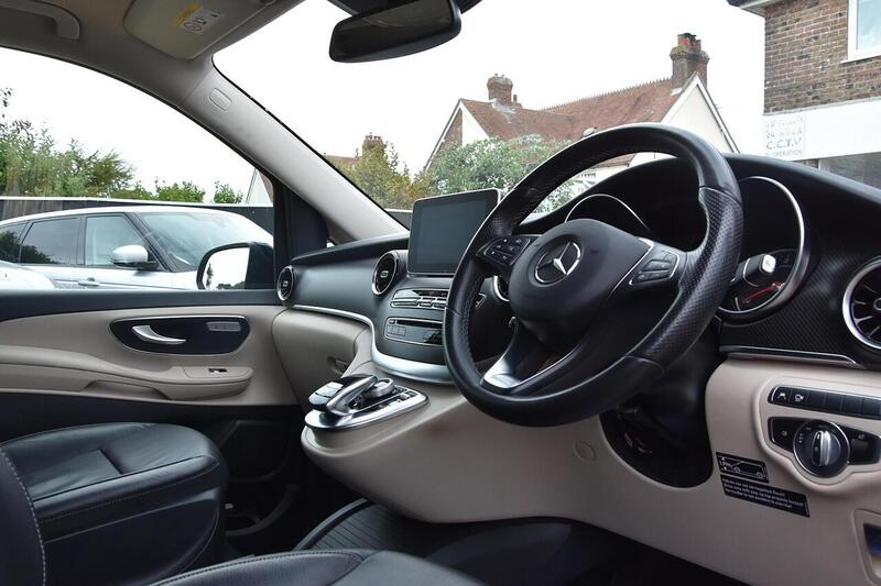 Used Mercedes-Benz V-Class 2019 for sale - 77744299: Photo 16