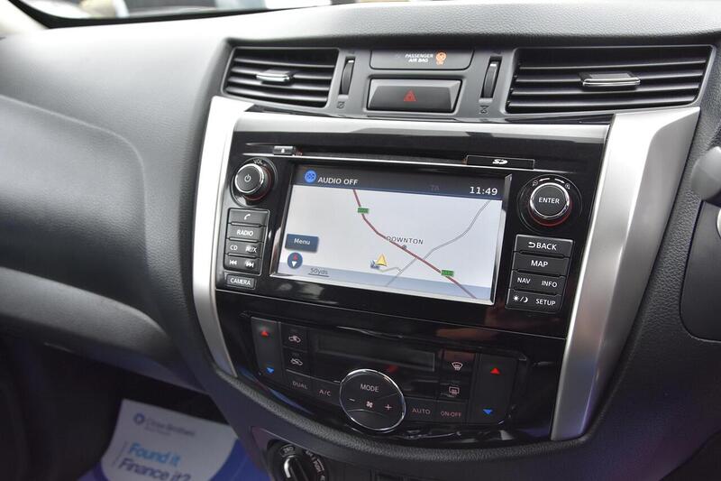 Used Nissan Navara 2018 for sale - 76206693: Photo 21