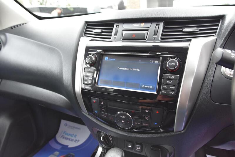 Used Nissan Navara 2018 for sale - 76206693: Photo 22