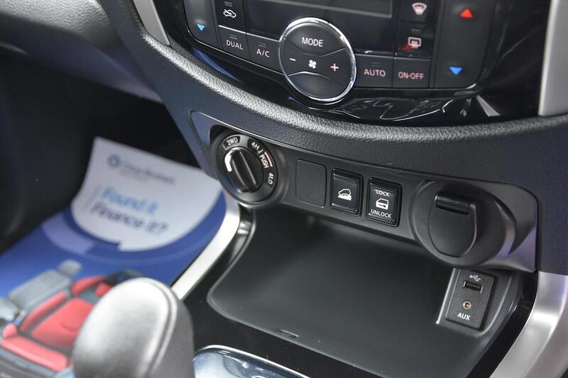 Used Nissan Navara 2018 for sale - 76206693: Photo 24