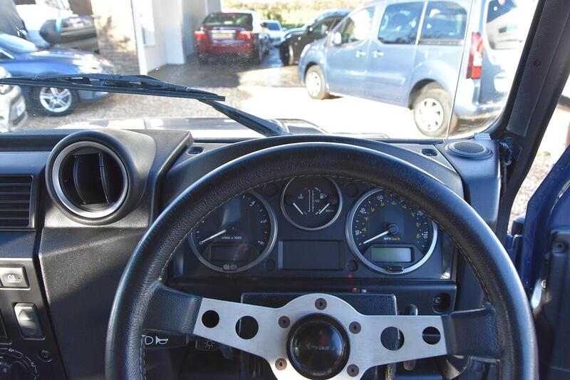 Used Land Rover Defender 2009 for sale - 76712149: Photo 15