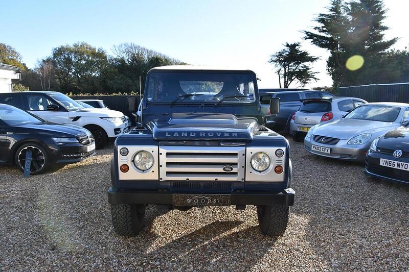 Used Land Rover Defender 2009 for sale - 76712149: Photo 2