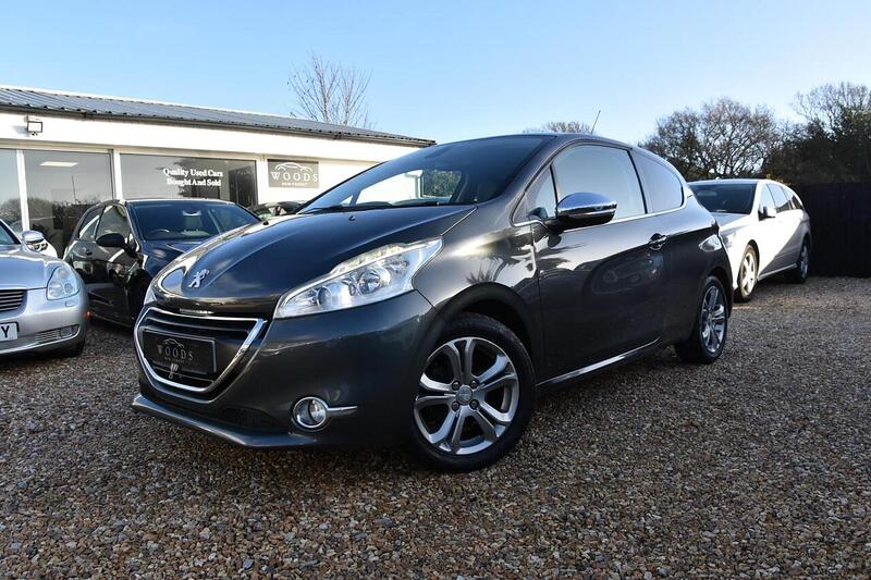 Used Peugeot 208 2014 for sale - 76906064: Photo 1