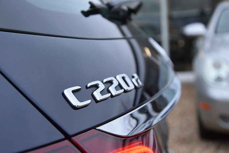 Used Mercedes-Benz C Class 2018 for sale - 77038589: Photo 15