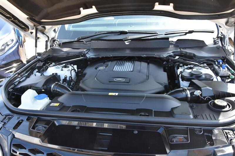 Used Land Rover Range Rover Sport 2017 for sale - 76798885: Photo 32